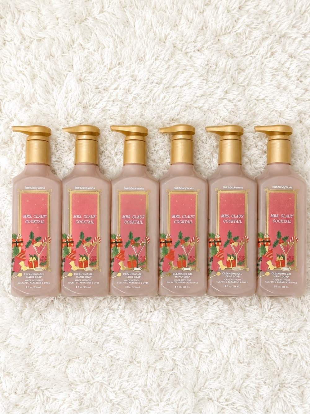 Bath & Body Works Mrs. Claus Cocktail Gentle Foaming Hand Soap - Pink